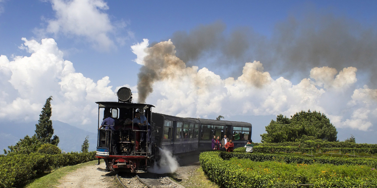 Most Beautiful Train Journeys in India You Must Take Once 21 Darjeeling Train
